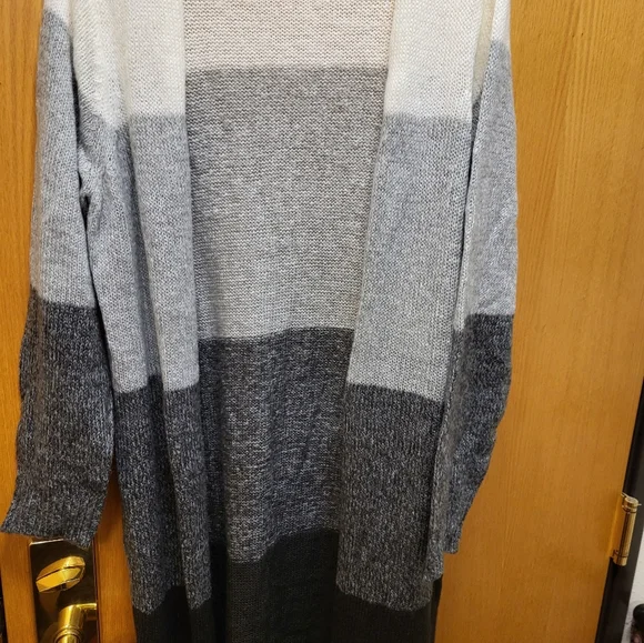 Sweater by Womanwithin Size L (18-20) - Picture 5 of 6